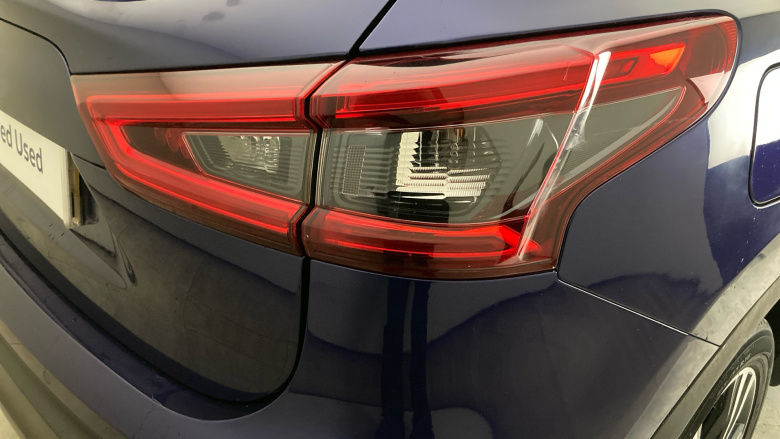 Nissan Qashqai 1.3 DiG-T N-Connecta 5dr Petrol Hatchback